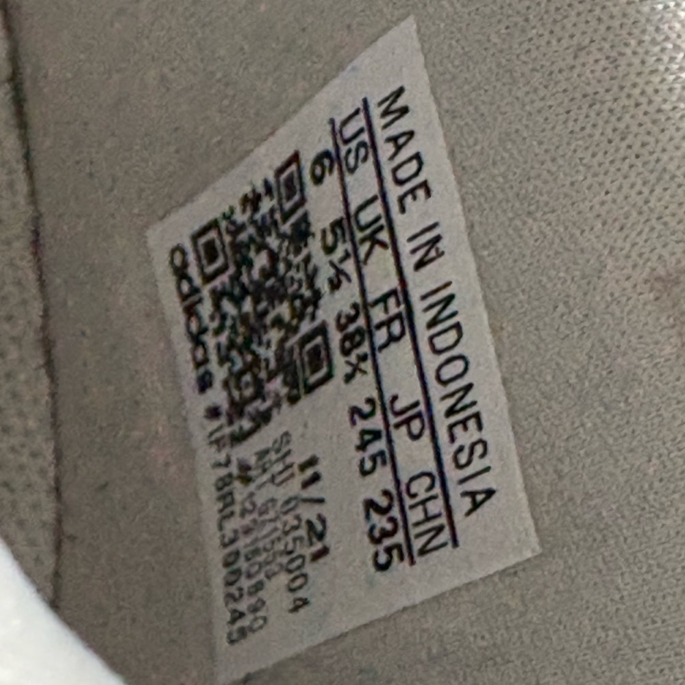 Adidas Swift Run 22 J Leopard Tennis Shoes - Picture 6 of 6